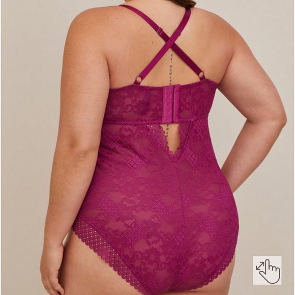 NWT!! TORRID lace bodysuit in pink raspberry fuchsia, 2X. - Picture 2 of 10